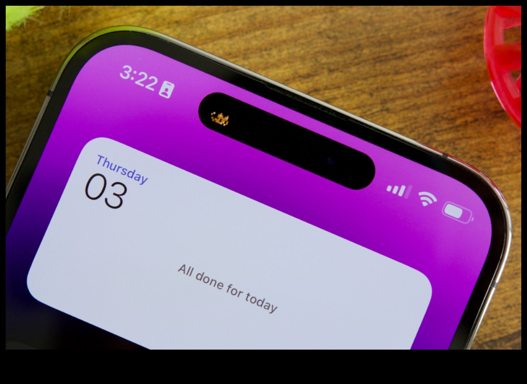 Pixelated Pals: Ανακαλύπτοντας τη συντροφικότητα στην κοινωνική δικτύωση